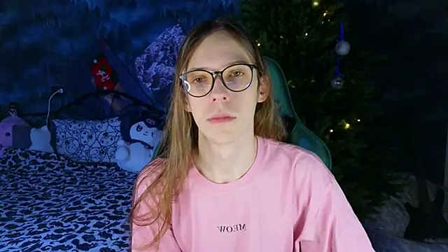 Snapshot of artass2 chatting on 01.18.26 artass2 online show from 01.18.26