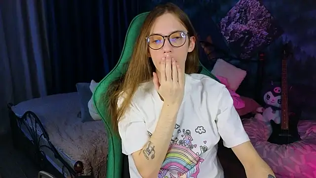 Snapshot of artass2 chatting on 02.13.26 artass2 online show from 02.13.26