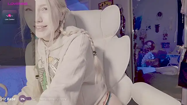 Snapshot of Talulaa chatting on 10.23.25 Talulaa online show from 10.23.25