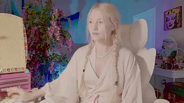 Talulaa online show from 04.19.26