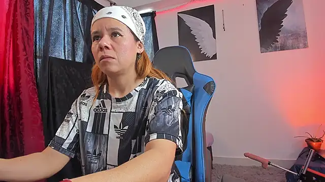 agatha walter  online show from 10.05.25