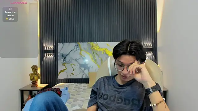 SantiagoRusso18 online show from 12.02.25