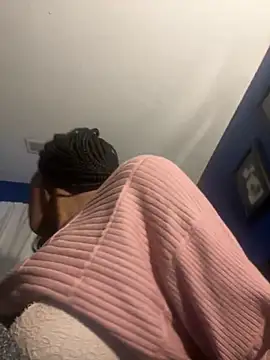 Snapshot of Idonotcherishu chatting on 11.04.25 Idonotcherishu online show from 11.04.25