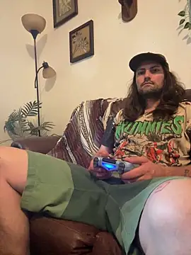 Snapshot of crashnasty chatting on 05.25.26 crashnasty online show from 05.25.26