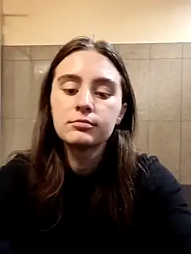 freakylittlebitch69 online show from 09.16.25