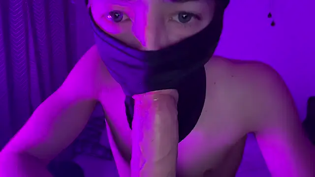 floridatwink2005 online show from 12.14.25