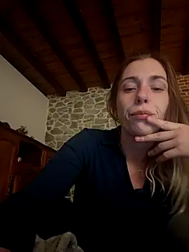 Snapshot of SexyAlya chatting on 10.31.25 SexyAlya online show from 10.31.25