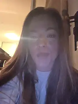 Luna Lynn online show from 07.17.26