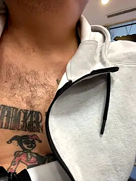 Snapshot of JacksonTheBull chatting on 11.08.25 JacksonTheBull online show from 11.08.25