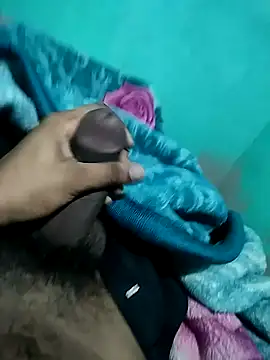 Snapshot of mohiraj chatting on 10.28.25 mohiraj online show from 10.28.25