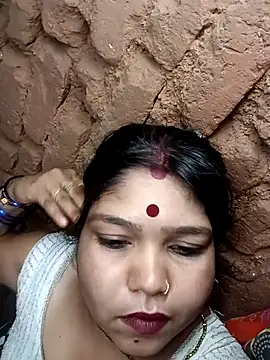 Priya tyagi online show from 09.13.25