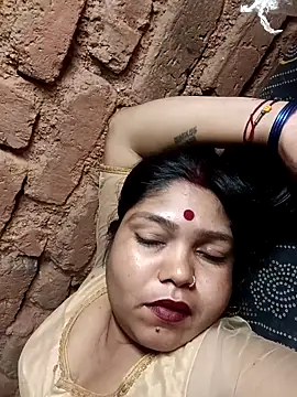 Priya tyagi online show from 09.17.25