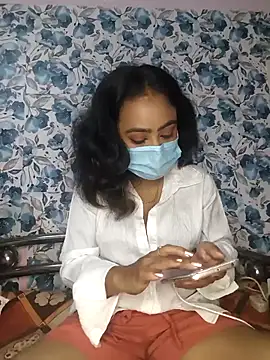 Snapshot of yours_sugar_babe chatting on 10.24.25 yours sugar babe online show from 10.24.25