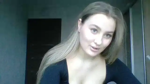 Karyllia online show from 10.04.25