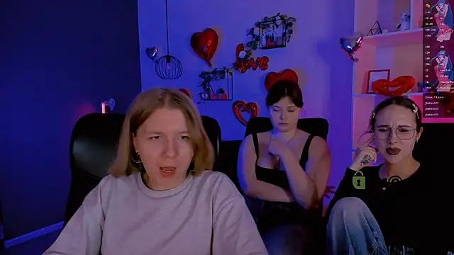 Snapshot of gloria_bubble chatting on 02.25.26 gloria bubble online show from 02.25.26