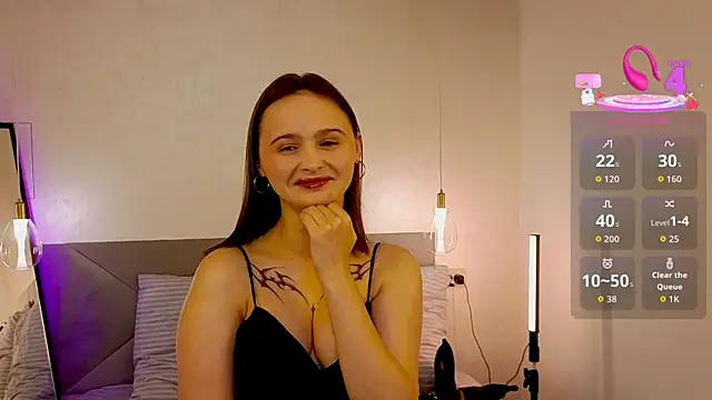 EllaOdley online show from 09.20.25