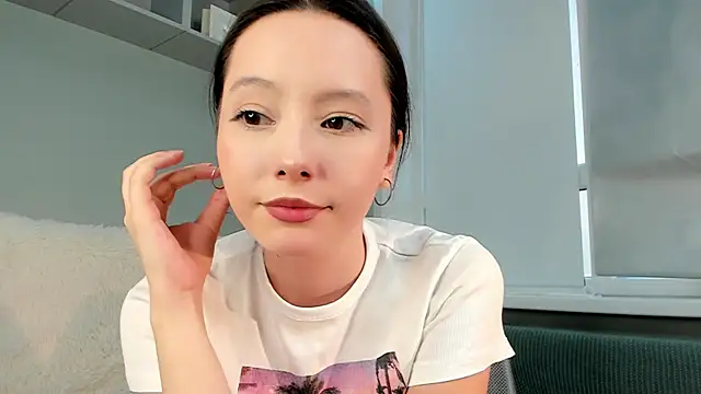 TondaEsperon online show from 09.23.25
