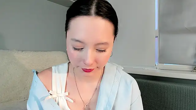 TondaEsperon online show from 09.24.25