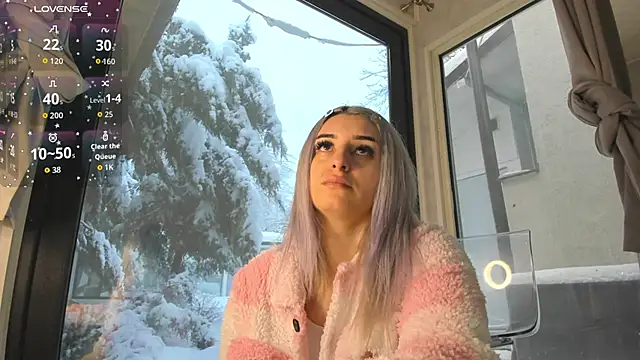 Ella Vee online show from 02.18.26