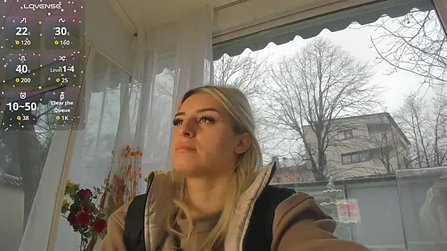 Ella Vee online show from 03.28.26