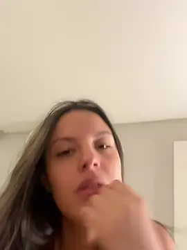 Snapshot of gaucha5 chatting on 05.29.26 gaucha5 online show from 05.29.26
