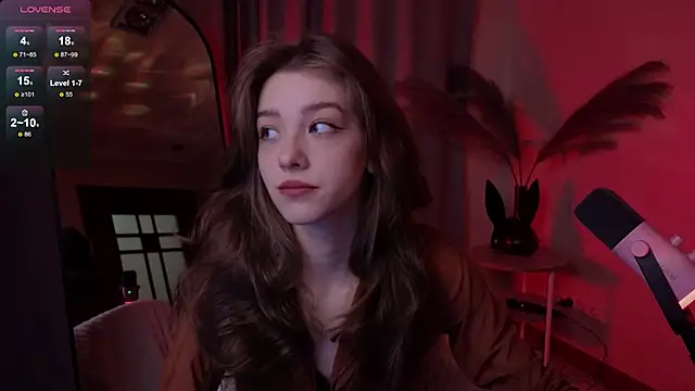 Snapshot of AstraMist chatting on 10.13.25 AstraMist online show from 10.13.25