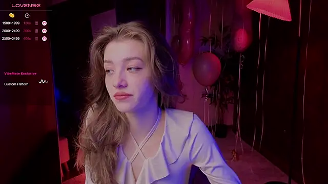 Snapshot of AstraMist chatting on 10.21.25 AstraMist online show from 10.21.25