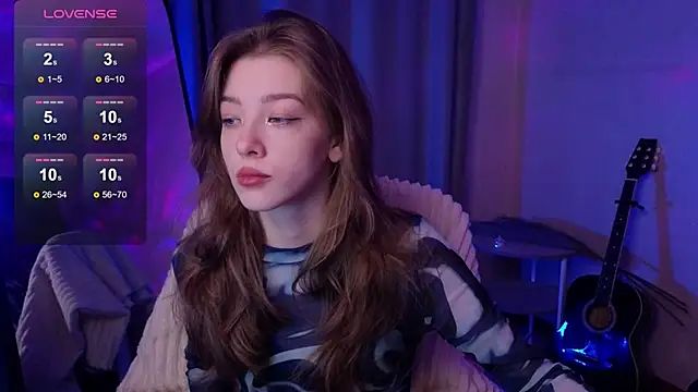 Snapshot of AstraMist chatting on 11.05.25 AstraMist online show from 11.05.25