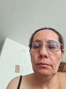 Snapshot of nohak_model chatting on 10.10.25 nohak model online show from 10.10.25