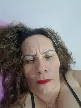 Snapshot of nohak_model chatting on 10.24.25 nohak model online show from 10.24.25