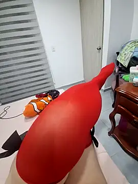 Snapshot of nohak_model chatting on 10.26.25 nohak model online show from 10.26.25