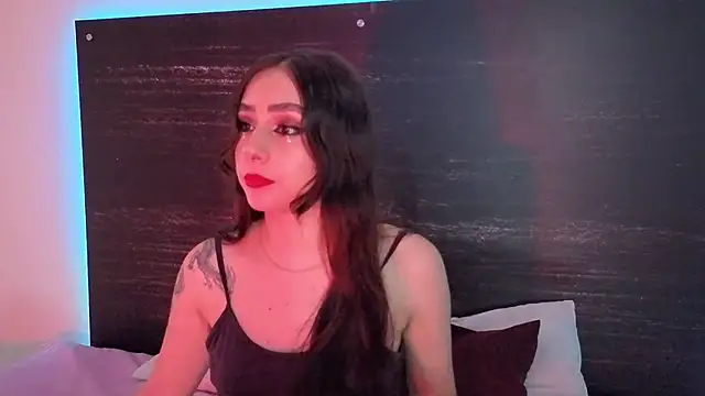 sharlot24 online show from 10.29.25