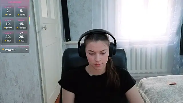 CutieAnny online show from 12.03.25