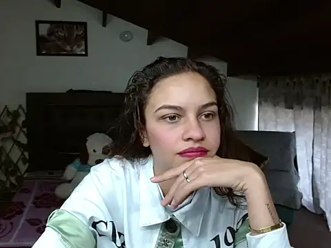 Skylovershot online show from 11.12.25