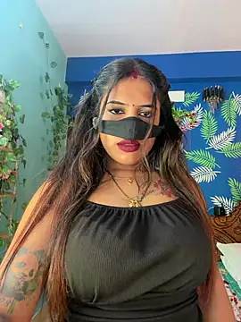 Snapshot of V-Hot-Sweti chatting on 04.29.26 V-Hot-Sweti online show from 04.29.26