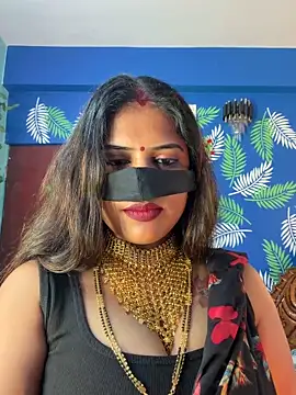 Snapshot of V-Hot-Sweti chatting on 06.18.26 V-Hot-Sweti online show from 06.18.26