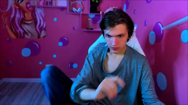 Snapshot of OttoWilliams chatting on 09.20.25 OttoWilliams online show from 09.20.25