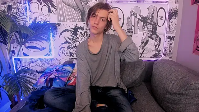 Snapshot of OttoWilliams chatting on 09.25.25 OttoWilliams online show from 09.25.25