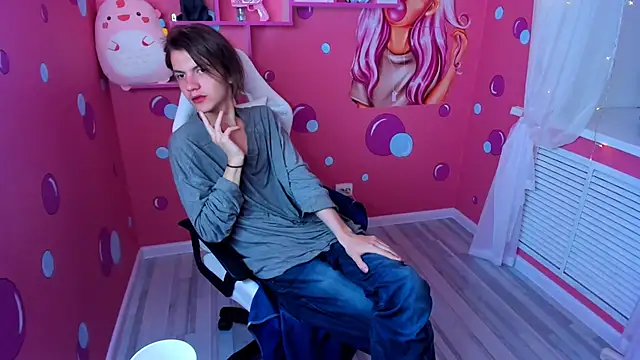 Snapshot of OttoWilliams chatting on 09.27.25 OttoWilliams online show from 09.27.25