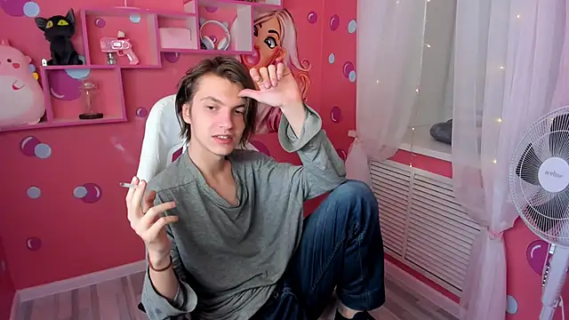 Snapshot of OttoWilliams chatting on 09.28.25 OttoWilliams online show from 09.28.25