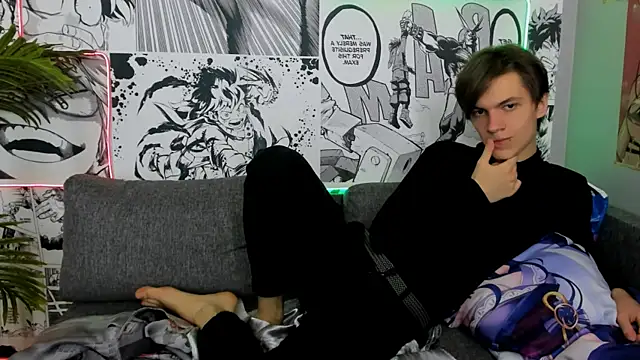 Snapshot of OttoWilliams chatting on 10.30.25 OttoWilliams online show from 10.30.25