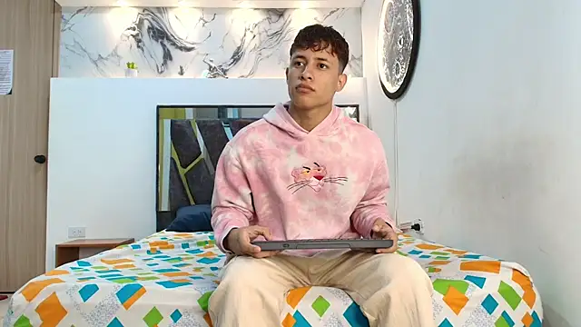 Snapshot of GRETTY_BOYS chatting on 10.11.25 GRETTY BOYS online show from 10.11.25