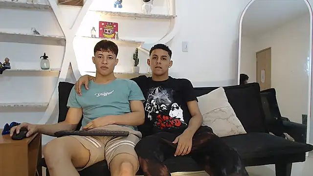 Snapshot of GRETTY_BOYS chatting on 10.13.25 GRETTY BOYS online show from 10.13.25