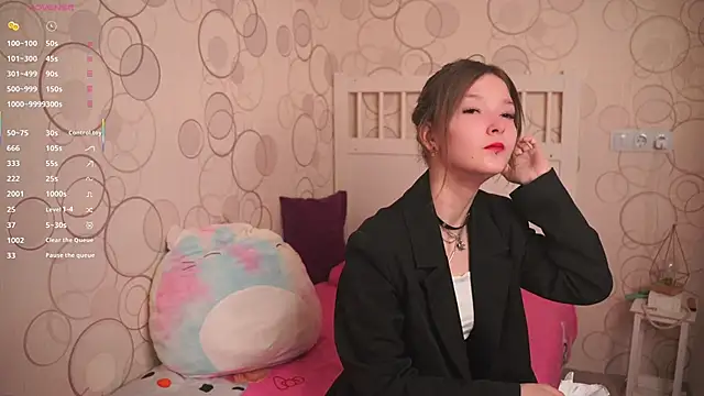 DongMolt online show from 11.28.25