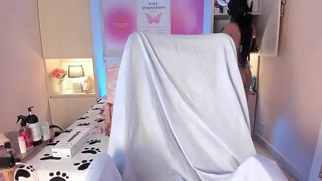 LexxaQueen online show from 02.17.26