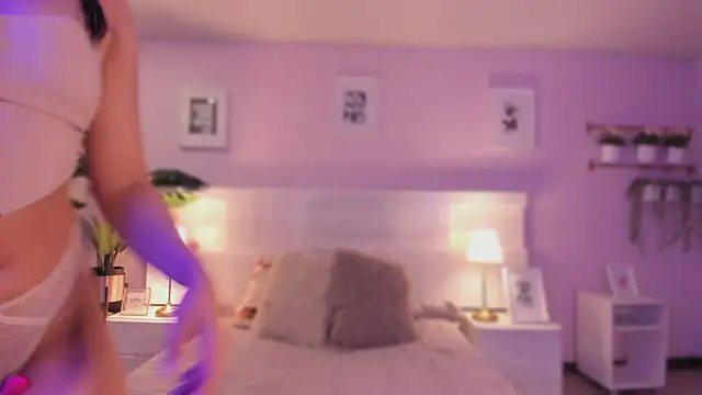 Ema wett online show from 10.22.25