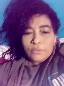 Snapshot of yunkeyc chatting on 10.30.25 yunkeyc online show from 10.30.25