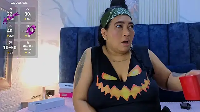 Snapshot of yunkeyc chatting on 11.02.25 yunkeyc online show from 11.02.25