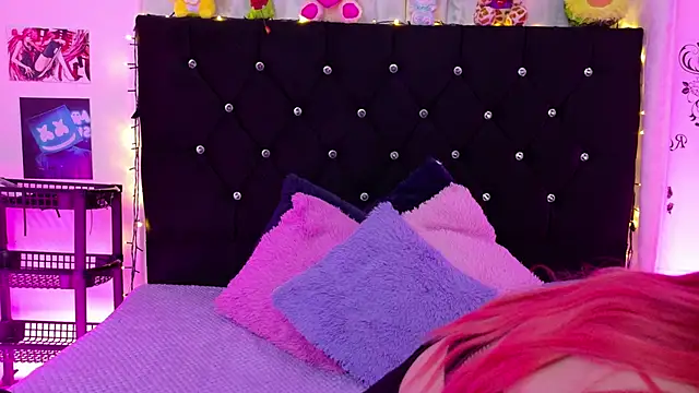 Snapshot of lizz_bela1 chatting on 10.17.25 lizz bela1 online show from 10.17.25