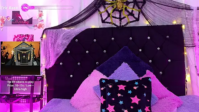 Snapshot of lizz_bela1 chatting on 10.29.25 lizz bela1 online show from 10.29.25